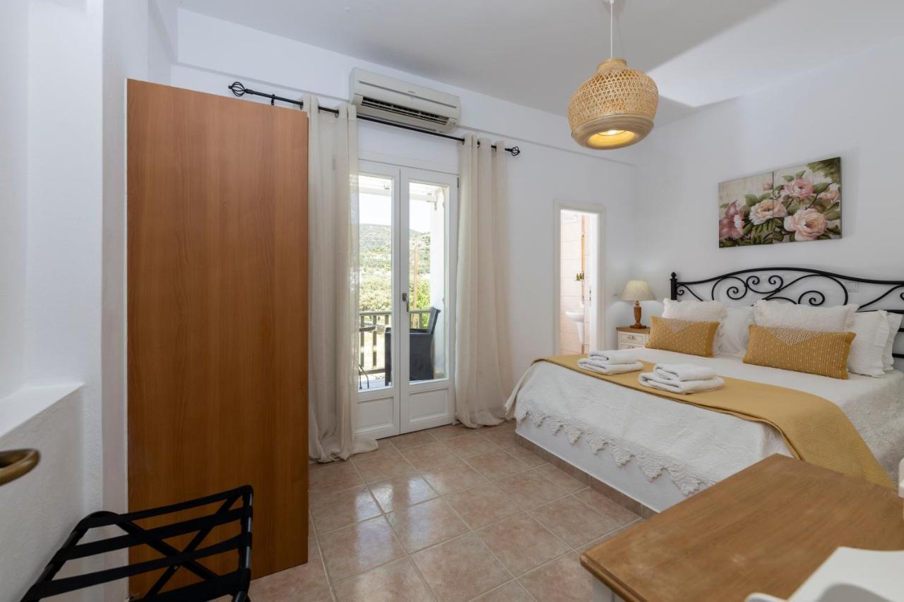 Platis Gialos  Pension Moschoula מראה חיצוני תמונה